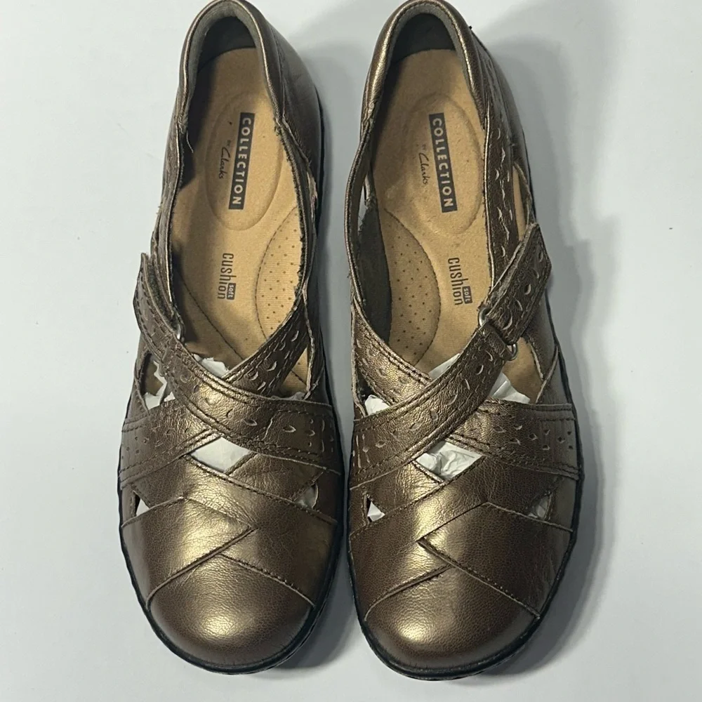 Collection B Women's Bronze Casual Shoes Clark’s size 7.5 pre owned